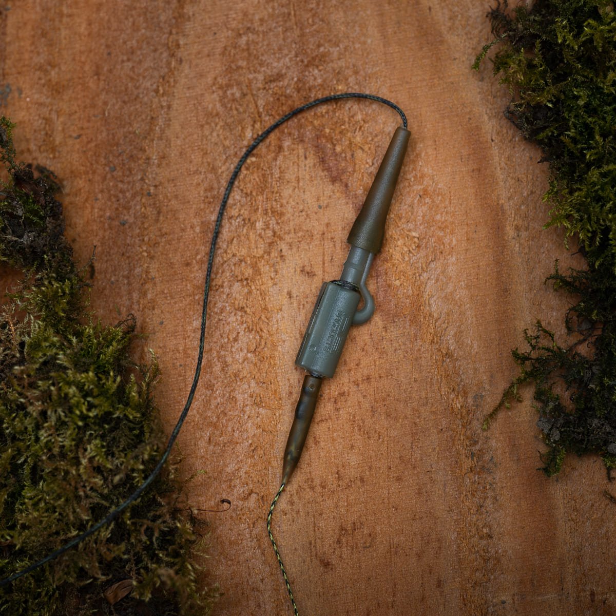 PB Products R2G Silk Ray clip leader with Shot on the Hook rig, leadclip detail