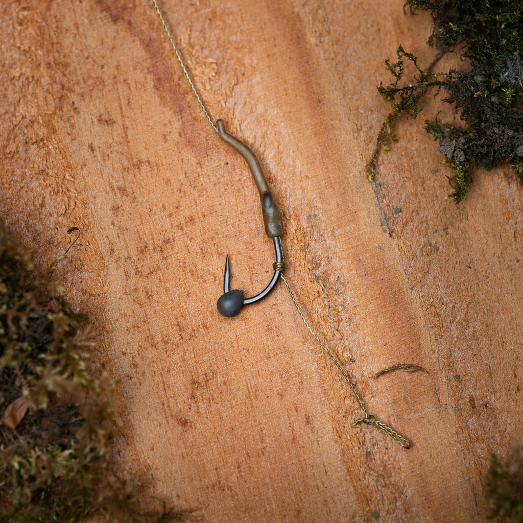 PB Products R2G Silk Ray heli leader with Combi rig, hook detail