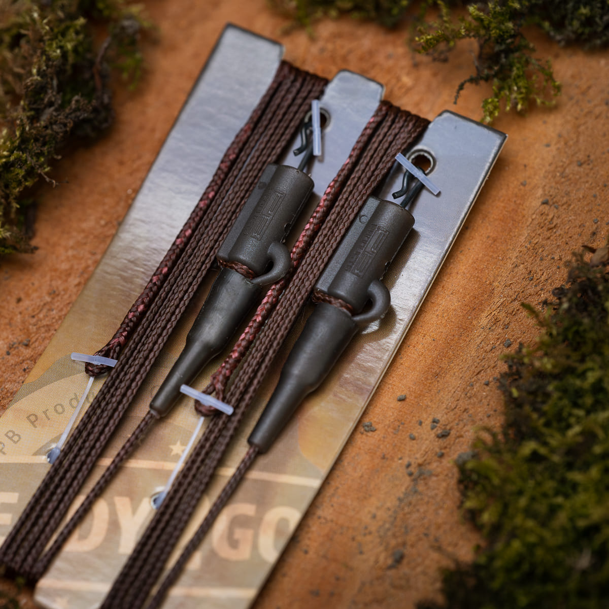 PB Products R2G leadclip Stretch Attack leader, 90 cm in Silt, side view