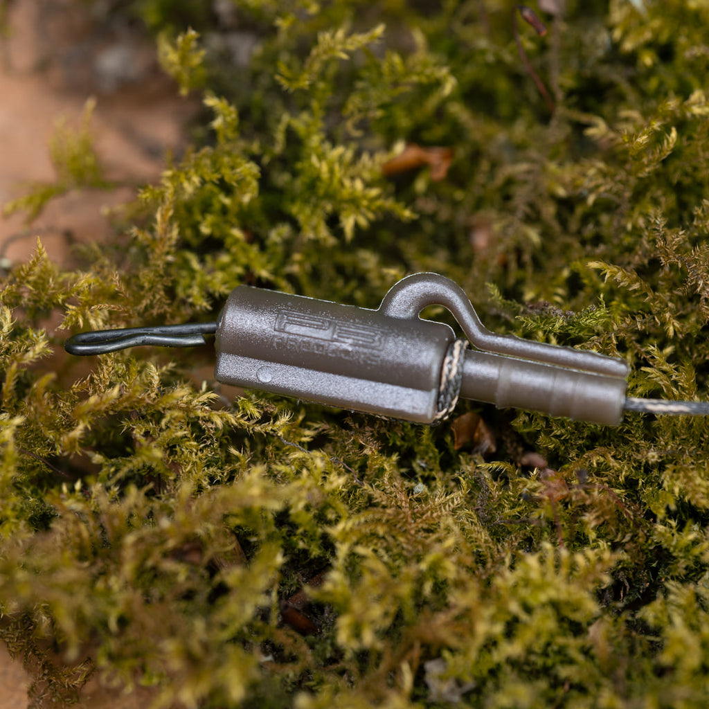 PB Products Hit and Run leadclip leader, leadclip shown
