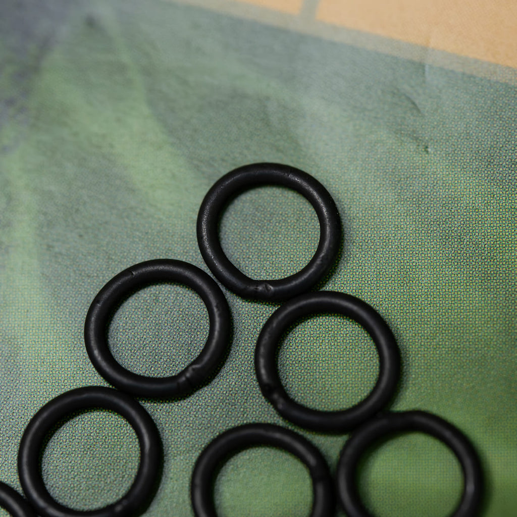 PB Products Round Rings 4 mm, close up