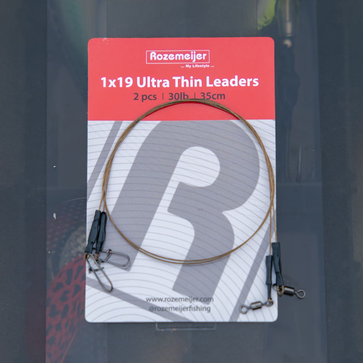 Ultra Thin Leaders