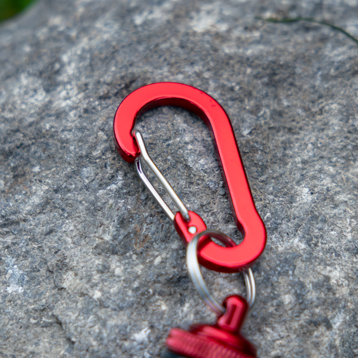Magnetic Release DLX + lanyard