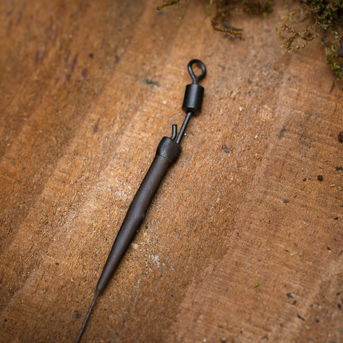 PB Products Shot on the Hook rig, swivel detail